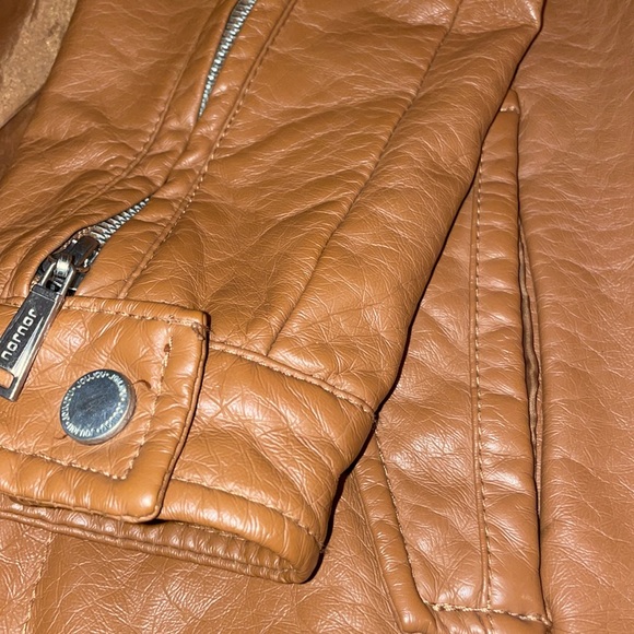 Brown Jacket - Picture 4 of 4